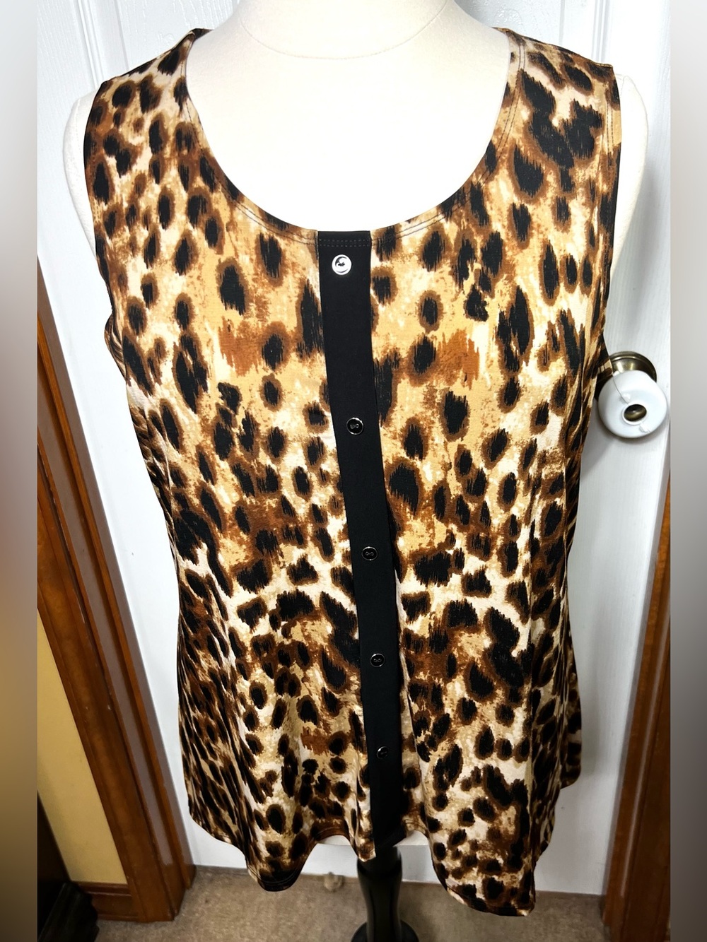Leopard Print Tank Top Sleeveless Blouse Sharkbite Hem Animal Print Plus Size 1X